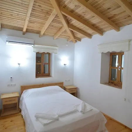 Villa 2 Yatak Odali Havuzu Korunakli